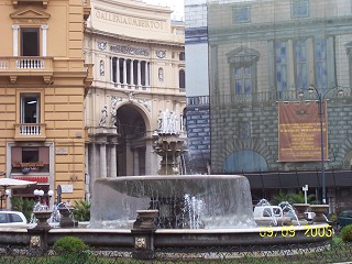 Love this place at night. Absolutely beautiful.